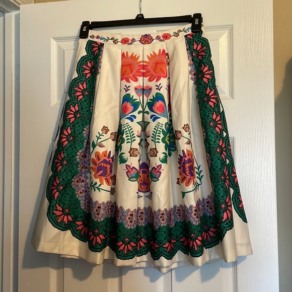 Anthropologie Dresses & Skirts - Anthropologie Champagne & Strawberry A line skirt size medium